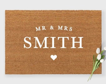 Mr & Mrs Doormat,Last Name Doormat,Custom Wedding gift,Wedding Gift, Personalized Doormat, Custom doormat, Gift for couples,Anniversary Gift