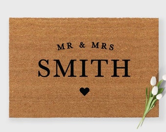 Mr & Mrs Doormat,Last Name Doormat,Custom Wedding gift,Wedding Gift, Personalized Doormat, Custom doormat, Gift for couples,Anniversary Gift