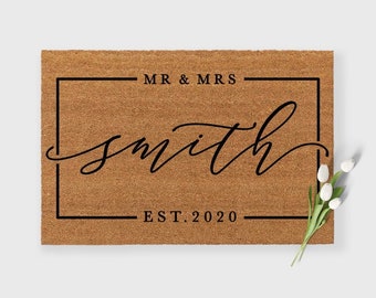 Mr & Mrs Doormat,Last Name Doormat,Custom Wedding gift,Wedding Gift, Personalized Doormat, Custom doormat, Gift for couples,Anniversary Gift