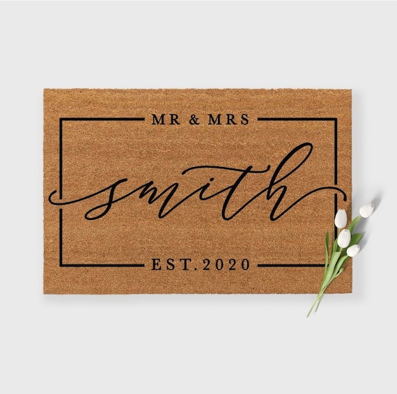 Mr & Mrs Doormat,Last Name Doormat,Custom Wedding gift,Wedding Gift, Personalized Doormat, Custom doormat, Gift for couples,Anniversary Gift