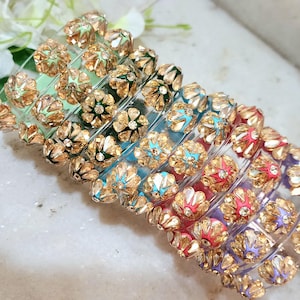 Gorgeous glass bangles/Indian wedding glass bangles with kundan work/ crystal bangles/ bangle stack/ bangle set/ karwacauth bangles