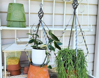 Metal Plant Hanger with Movable Arm