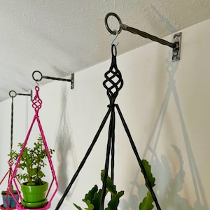 Crochet de suspension en acier pour montage au plafond