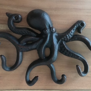 Wall Hook Cast Iron Metal Octopus Key Coat Hook Rack Hanger Rustic Brown