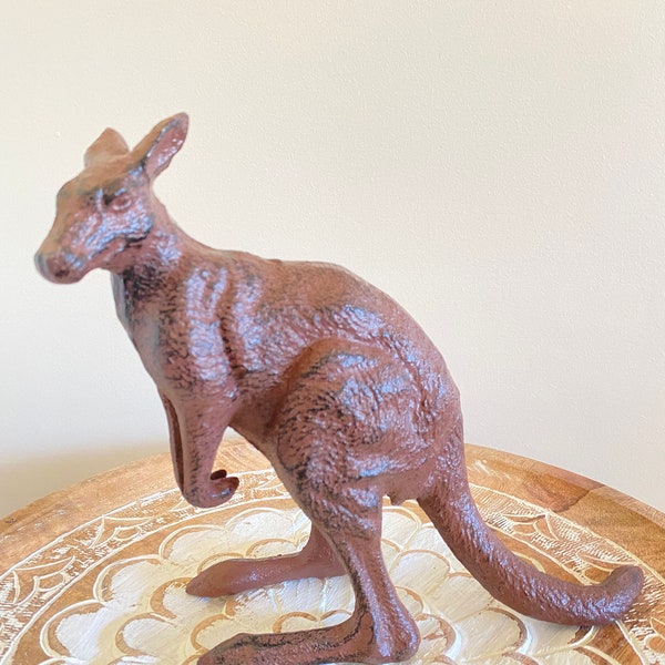 Cast Iron Kangaroo Figurine Door Stop Country Style Doorstop Kangaroo Statue Wild Life Australian Native Animal Housewarming Gift Idea