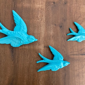 Set Of 3 Flying Birds Hanging Retro Vintage Style Ornament Swallow Ceramic Wall Decor Shabby Chic Mounting Flying Flock Birds Wall art