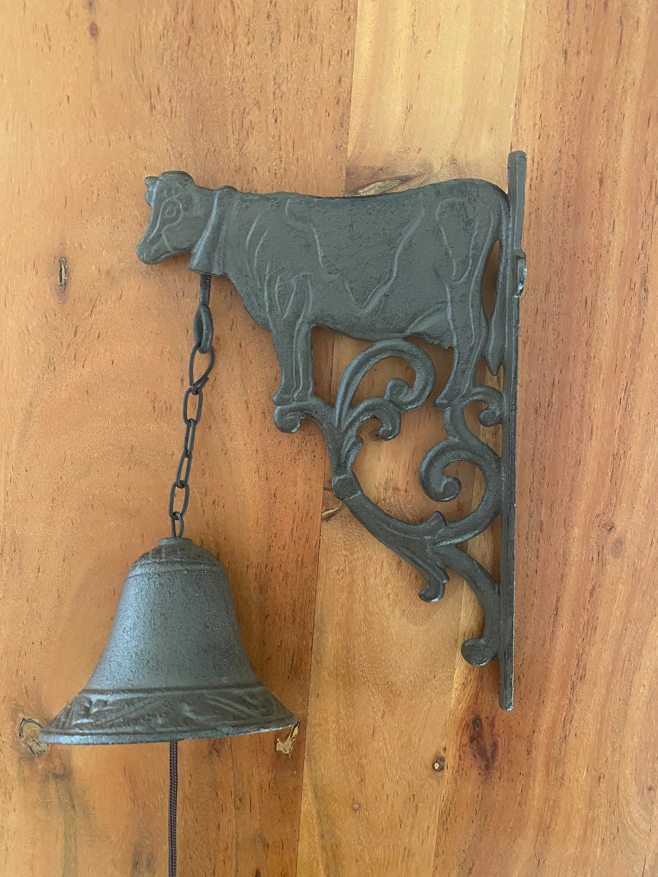 Vintage Brass Bell With Horseshoe Mount. Made in Japan. Ranch Bell. Dinner  Bell. Antique Bell. Cast-iron Horseshoe Wall Mount. Farm Bell. 