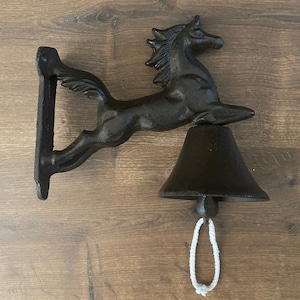 Cast Iron Country Style Horse Rustic Black Door bell Bracket Wall Mounted Doorbell Garden Outdoor Housewarming Gift Entryway Doorbell