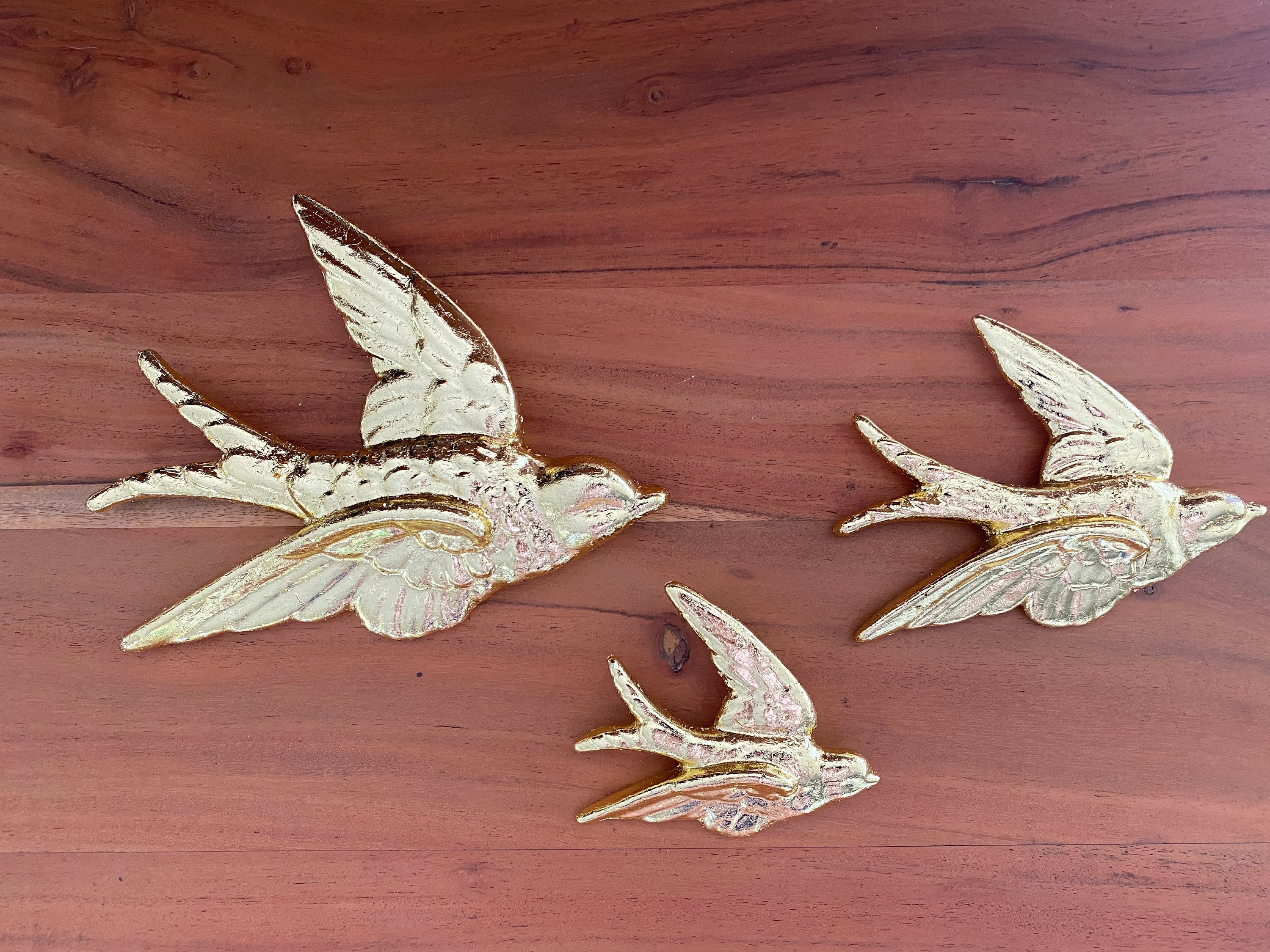 Set Of 3 Gold Flying Birds Hanging Retro Vintage Style Ornament Swallow Ceramic Wall Decor Shabby Chic Mounting Flying Flock Wall art Gift