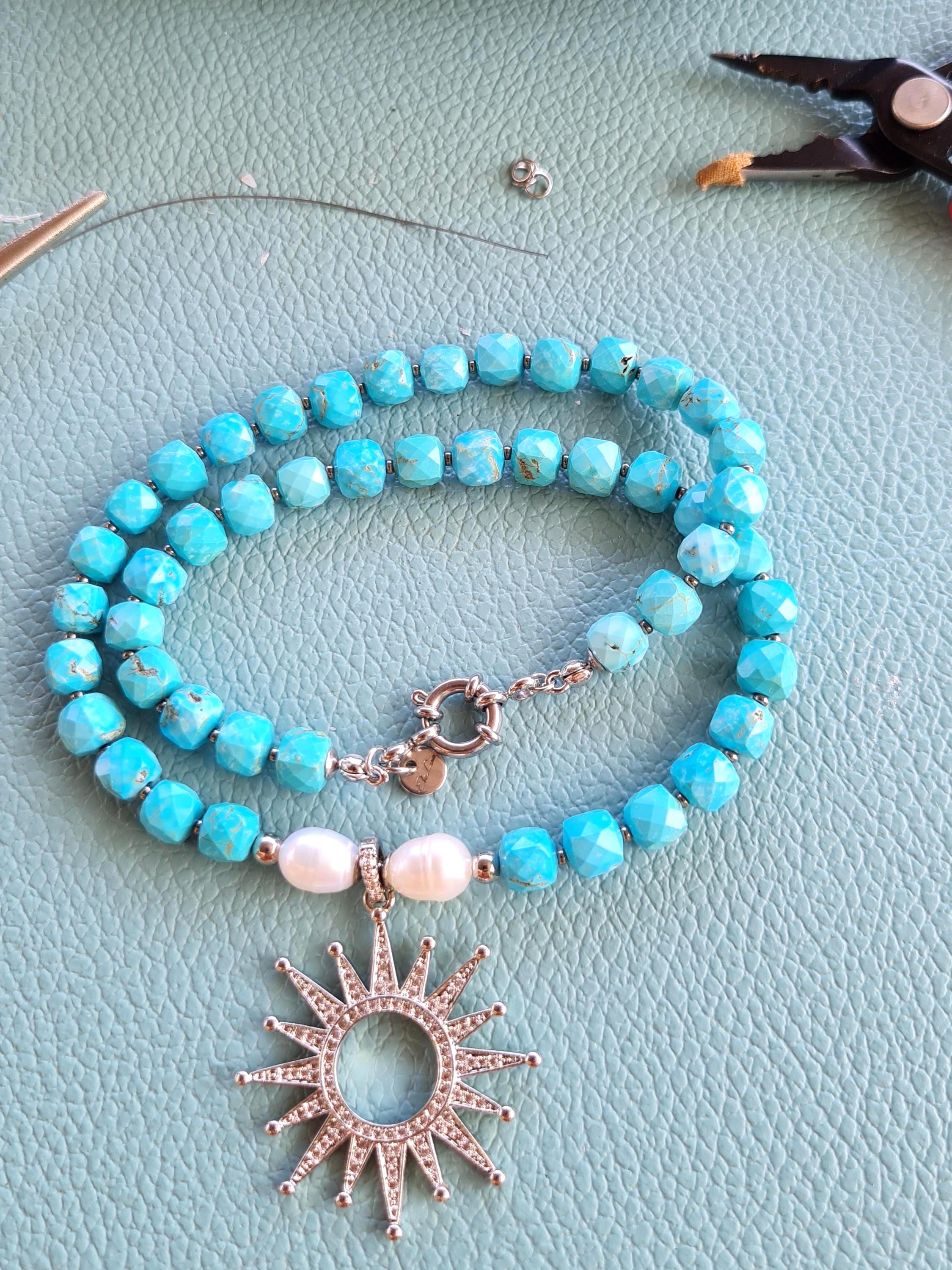 ネックレス・ペンダント Pearl and Turquoise Combi Necklace #9717 Necklace of Natural Turquoise, Pearl & Pendant Sunrise