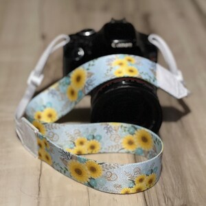 Daisy Camera Strap, Gift for Photographer, Camera Accessories, Yellow Flower Camera Strap, Purse Strap