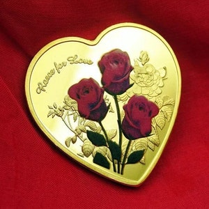 Colorized and Gold Plated &quot;Roses For Love&quot; Gift Coin