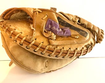 Vintage Catcher Mitt Richardson