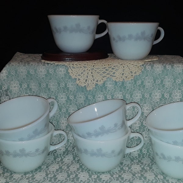 Pyrex Ribbon Bouquet coffee mugs - 1970's - set of 4