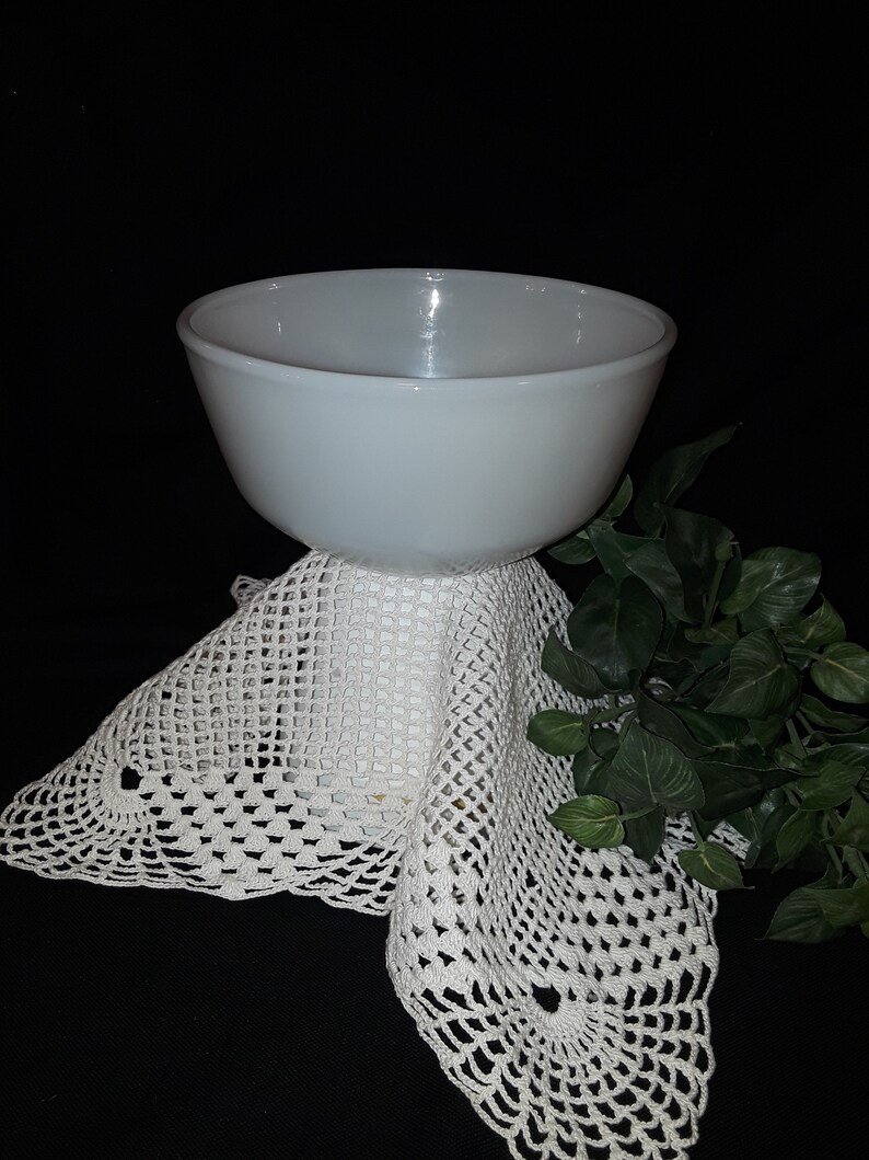 Fire King Milk Glass Mixing bowl 1960