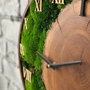 Wooden Wall Clock with Moss, Green Moss Scandinavian Home Decor, Resin Wood Art