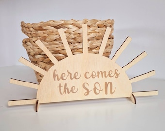 Hier kommt der Sohn, Regaldekor aus Holz, Kinderzimmerdekor aus Holz, Wanddekor aus Holz, individuelles Babypartygeschenk, Babypartydekoration