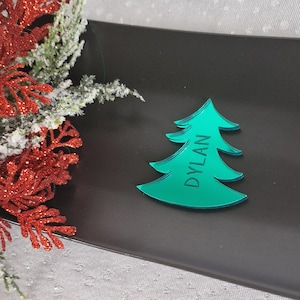 Winter Wedding Place Name, Christmas Ornament 2024, Christmas Place Cards Personalized, Name Place Cards Custom, Christmas party favors