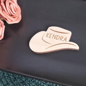 Rustieke bruiloft plaatskaart cowboyhoed aangepaste westerse naam plaatskaarten cowgirl party tag wilde westen naamkaartjes feest gepersonaliseerd