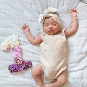 Accessoire photo nouveau-né personnalisé, jalon bébé, jalons bébé, numéros de fleurs, numéros de fleurs, cartes mensuelles personnalisées, accessoires photo bébé