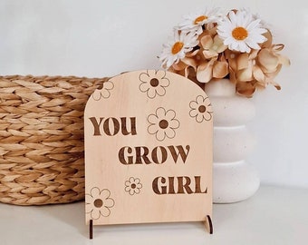 Boho Daisy Decor, Wooden Sign You Grow Girl, Daisy Nursery Decor, Cozy Home Decor, Boho Girl Room Decor, 70s Decor, Daisy Party Decor