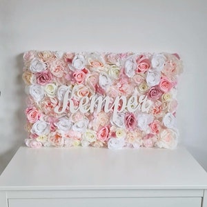 Decoração de berçário Blush personalizada sobre berço, parede de flores com placa com nome de berçário, parede floral com placa com nome do bebê, personalizada