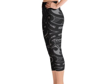 Ori Active Hawaiian / Polynesian Workout Clothes - Maori / Samoan All Over Tribal Tattoo Crop Capri Athletic Yoga Pants / Leggings Gym Wear