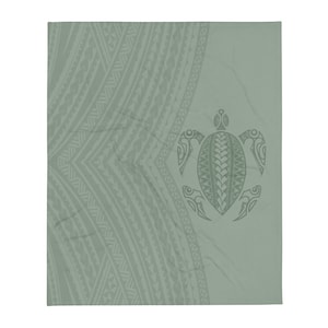 Honu  Print (Hawaiian Green Sea Turtle) Polynesian / Samoan Tribal Tattoo Tropical Fleece Blanket or Throw  Size - 50&quot; X 60&quot;