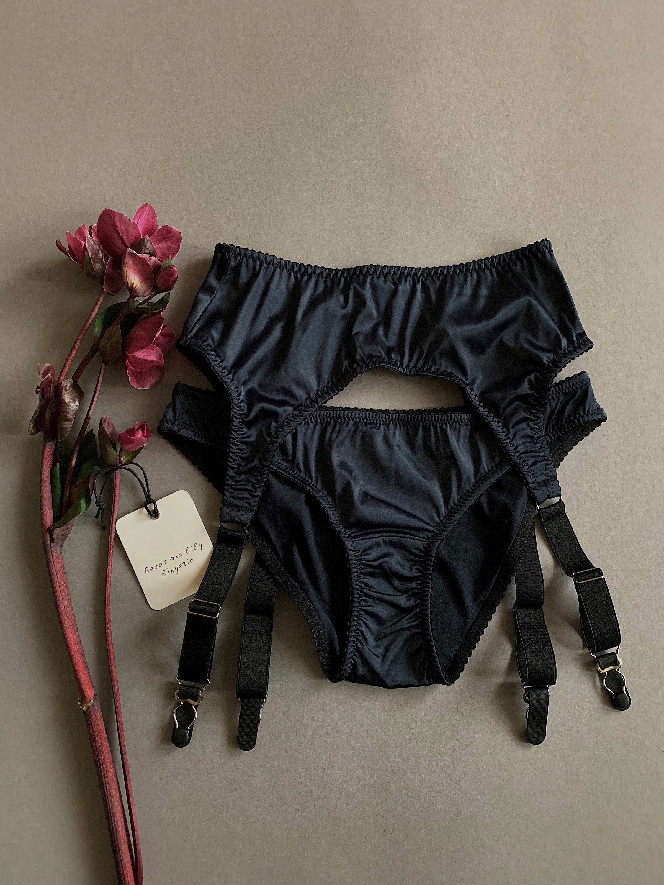 satin garter belt Vibration White Finger main image 1
