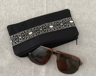 Fabric Glasses Holder / Glasses Case / Travel Bag / Cosmetic Bag / Sleeve - Gift - Customizable - Cotton