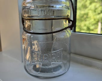 Empire Fruit Pint Jar