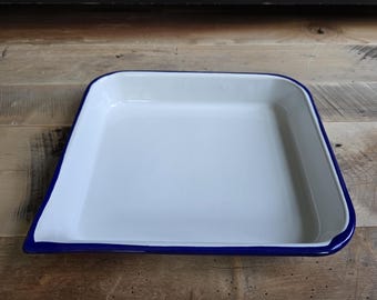White Enamel Tray with Cobalt Trim and Pour Corner