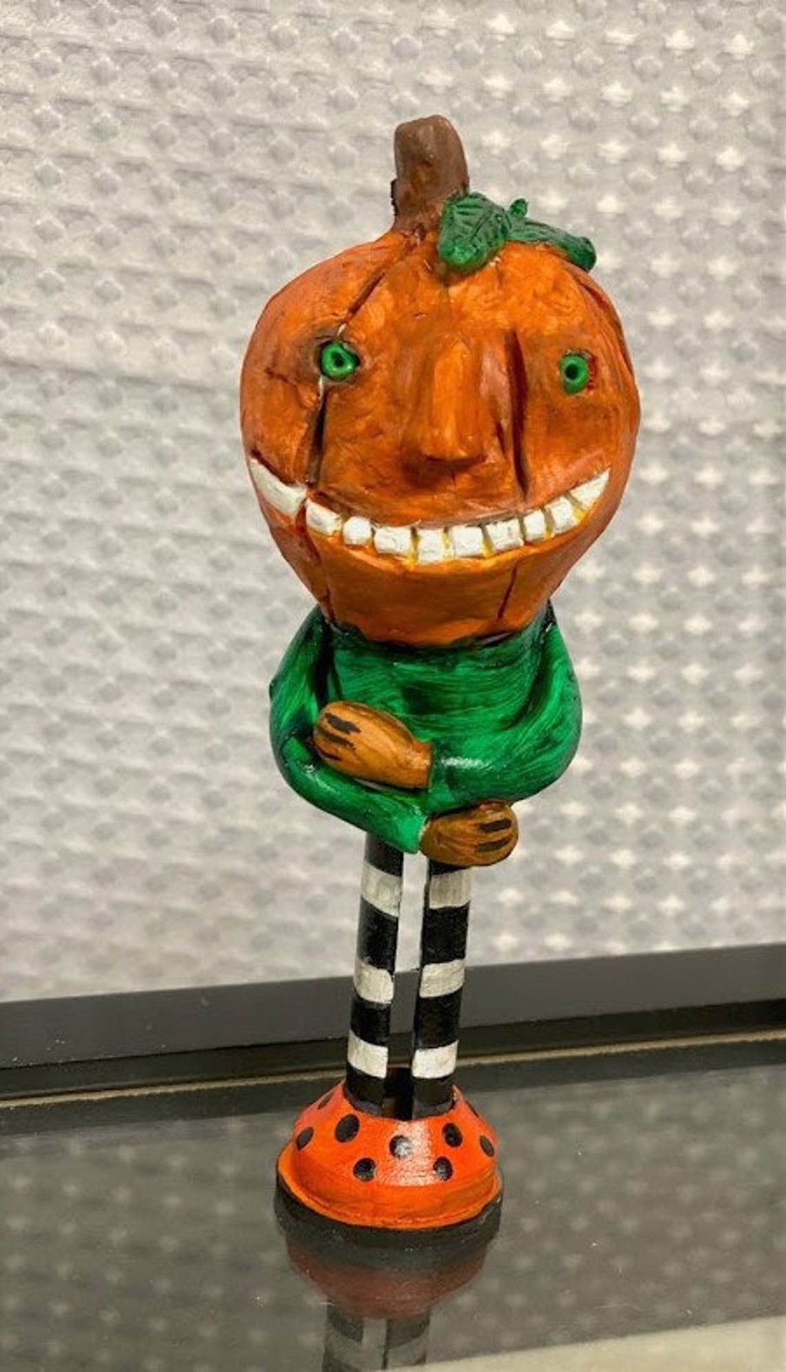 OOAK hecho a mano cabeza de calabaza extraña figura popular Etsy