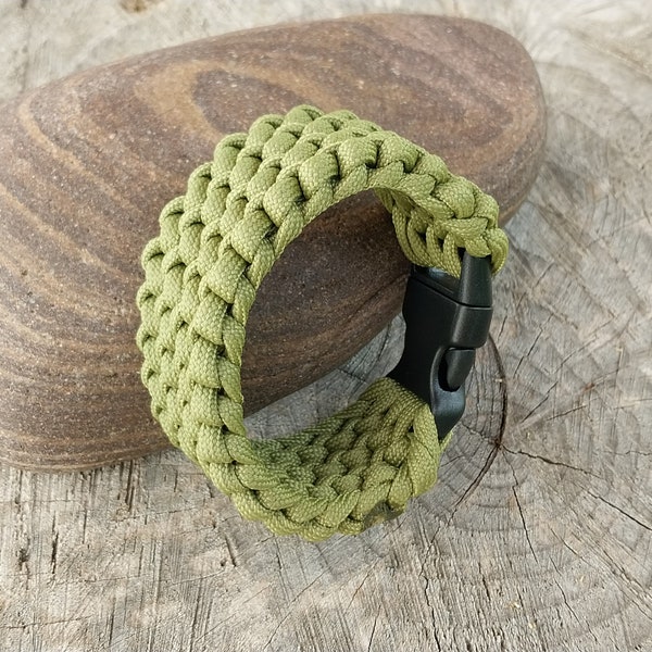 Paracord Survival Bracelet Wide Paracord Bracelet Conquistador Paracord Bracelet For Camping Hunting EDC Outdoorsman Gift Green Bracelet JQT