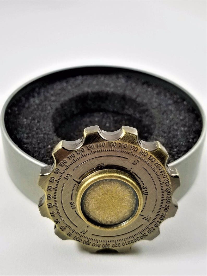 compass fidget spinner