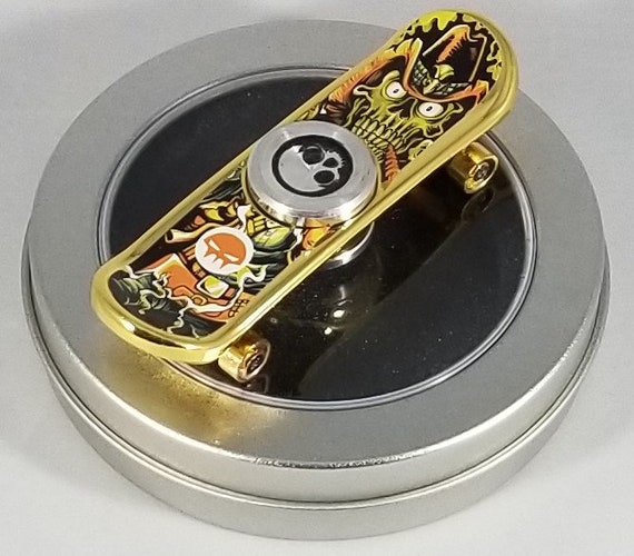 skeleton fidget spinner