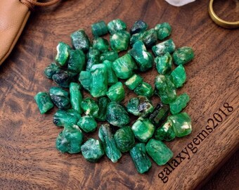 Emerald Crystal Lot - Natural Brazilian Emerald Raw Stone - Untreated Loose Green Crystals for Wire Wrapping, Cabbing & Jewelry Making