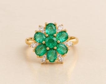Natural Zambian Emerald Cluster Ring, 4mm Round & 3x4mm Oval Green Beryl Gemstone Ring, Floral Statement Ring in Sterling Silver Gold Finish