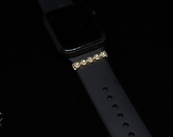 Gold flower stud Bar B10