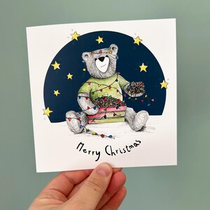 Carte de joyeux Noël étoilée ours guirlande lumineuse - vierge à l'intérieur - par Catherine Redgate Noël écossais original fantaisiste mignon
