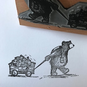 FIREFLY CART BEAR 3" houten rubberen stempel Catherine Redgate scrapbooking bujo ambachtelijke stempel stempelen positiviteit leveren post teddy avontuur