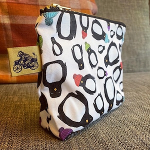 Neceser de pingüino 100% algodón Catherine Redgate, artículo para el hogar, regalo, estuche escocés para lápices, neceser de maquillaje, bolsa de viaje, pingüinos, pájaro, invierno, nieve, hielo