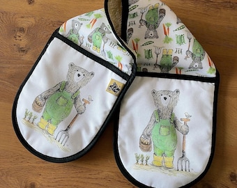 GARDEN bear Double OVEN GLOVES cotton hanging loop Catherine Redgate kitchenware homeware gift home new house chef British uk cook teddy