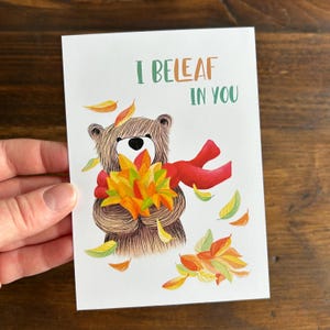 BELEAF BEAR ポストカード キャサリン・レッドゲート ポジティブ イラスト 手紙 メール 郵便 ポジティブ 風変わり 心地よい アート あなたを信じる 秋 葉 葉っぱ