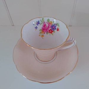 Grafton tea cup and saucer. Collectable peach floral.