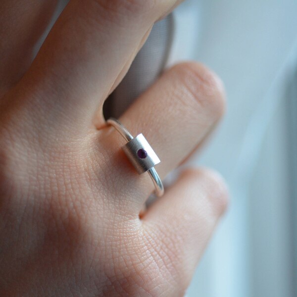 Bague Femme Argent 925 Avec Rubis Naturel - Motif Feuilles - Taille 52
