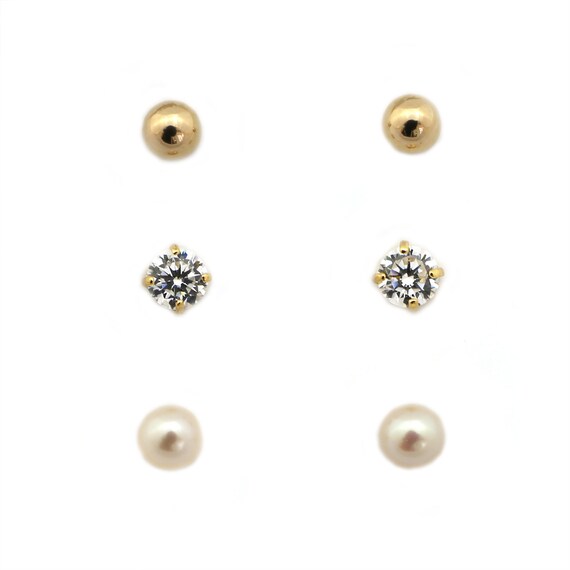 6 to 7mm Crown Jewelry White Cultured Freshwater Pearl Post Earrings