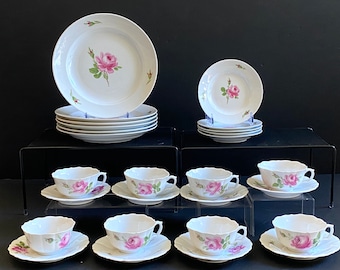 Vajilla MEISSEN "Rosas", juego de 8 tazas y platillos, platos de 23,8 cm y platos de 15,2 cm, 27 piezas, fabricado en Alemania, ca. 1852-1870.