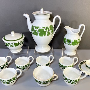 Meissen coffee service, green vine, with snake/dragon shaped handles and spout, 19th-20th century