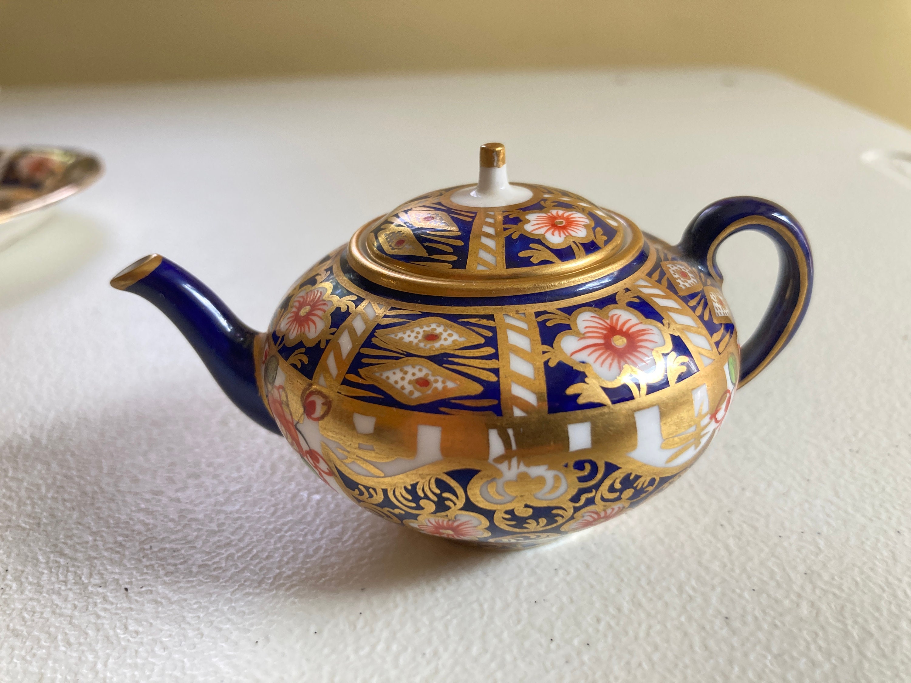 Rare Royal Crown Derby derby Witches Imari 6299 Pattern Miniature